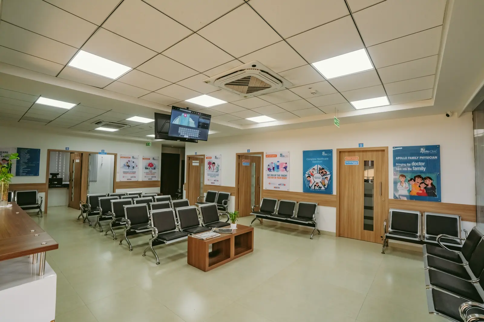 Apollo Clinic Akshaya Nagar interior
